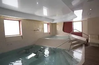 Af佩斯克拉酒店 4*