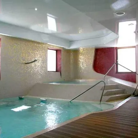 Af Pesquera Hotel