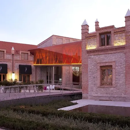 Af ペスケーラ 4* Peñafiel